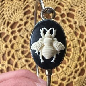 Black and Cream Bee Bracelet